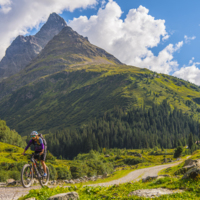 E-Biken in St. Anton am Arlberg